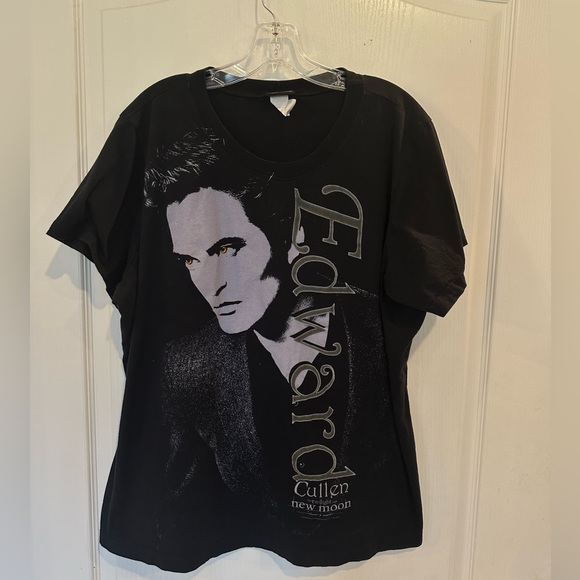 Torrid Twilight New Moon graphic T-shirt Edward Cullen RARE. Plus size 3 euc - Picture 1 of 6